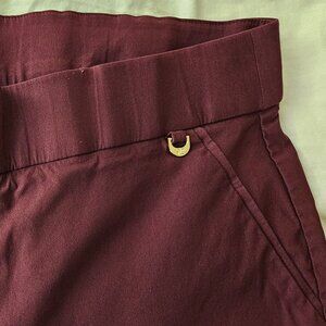 Rafaella Plum Women's Flat Front Pull-on Casual Pant, size 18, inseam 25"